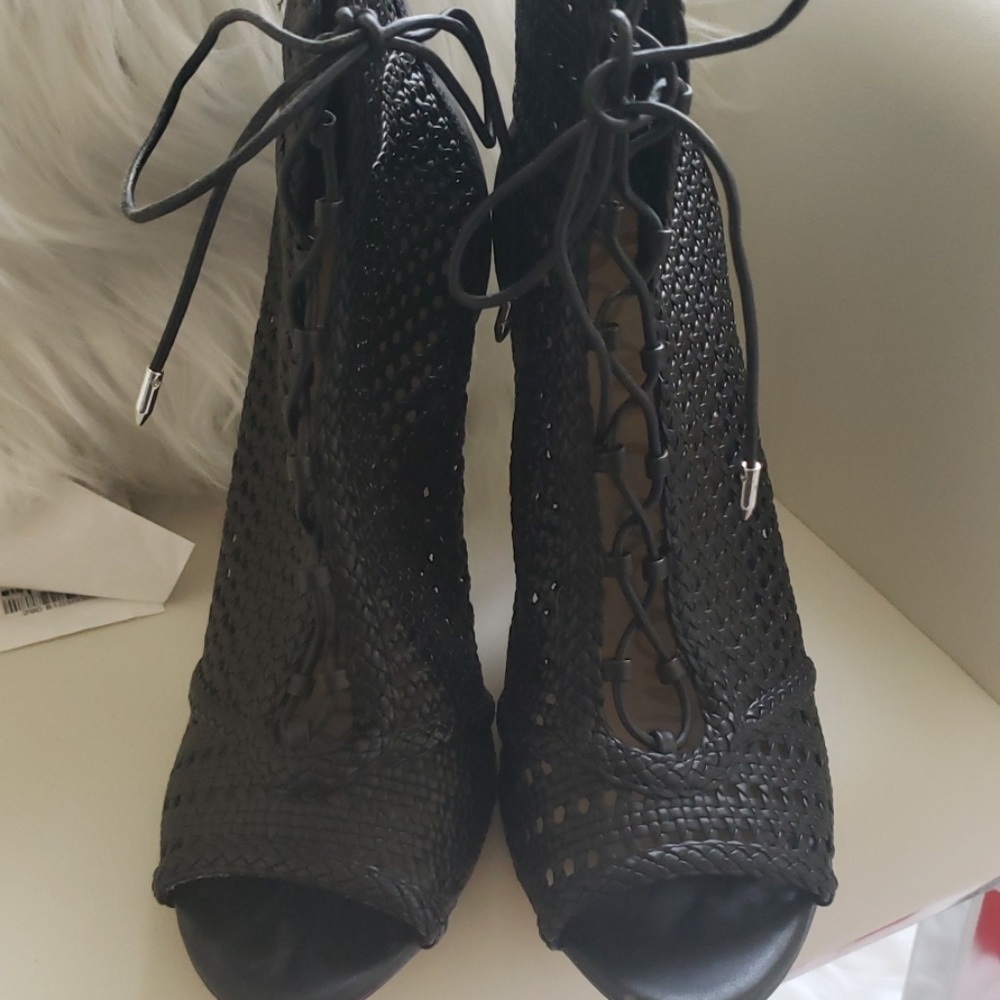 Boot /Booties - Picture 5 of 5